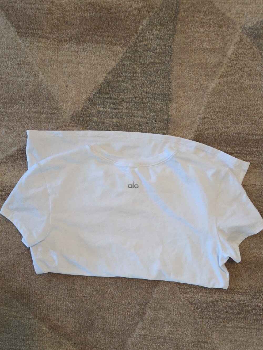 ALO Yoga White Short Sleeve Crewneck Tee - Picture 3 of 4